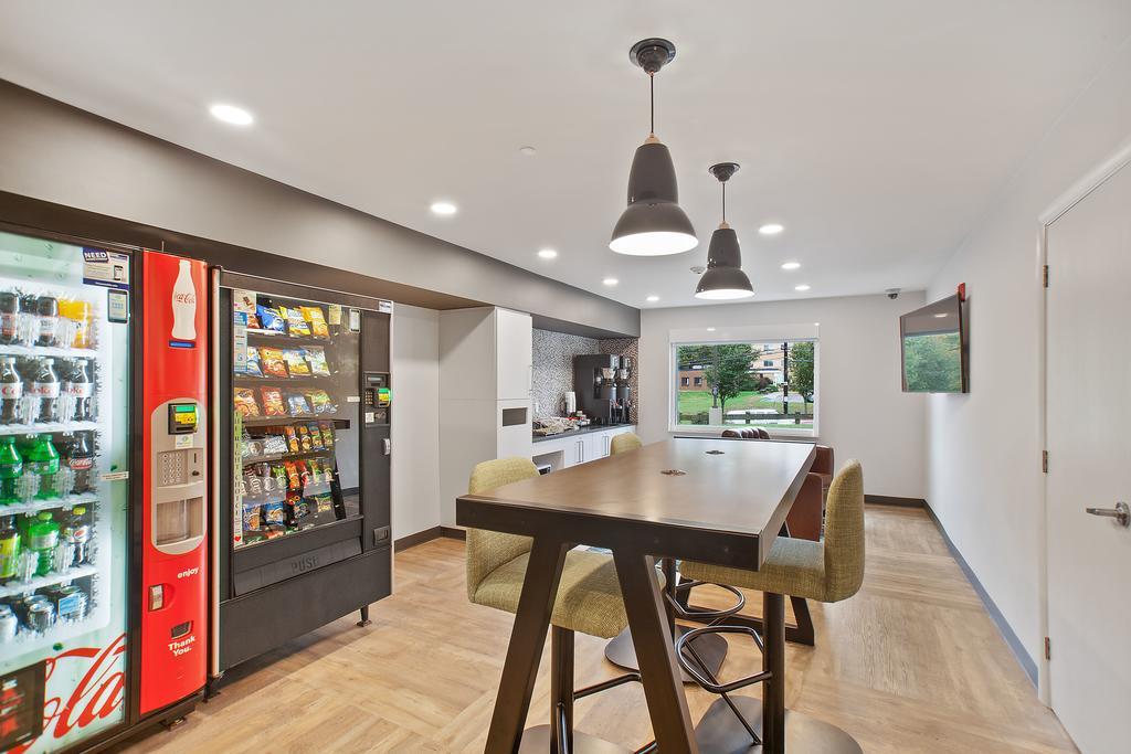 普罗维登斯-东普罗维登斯美国长住酒店 East Providence 外观 照片